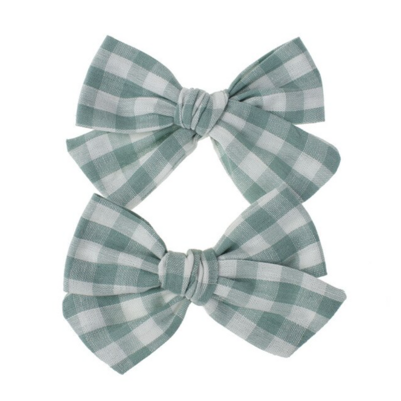 Playful Plaid Bows in Green